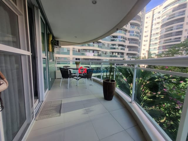 Apartamento 3 quartos e 3 banheiros, à venda, no bairro Jacarepaguá em Rio de Janeiro