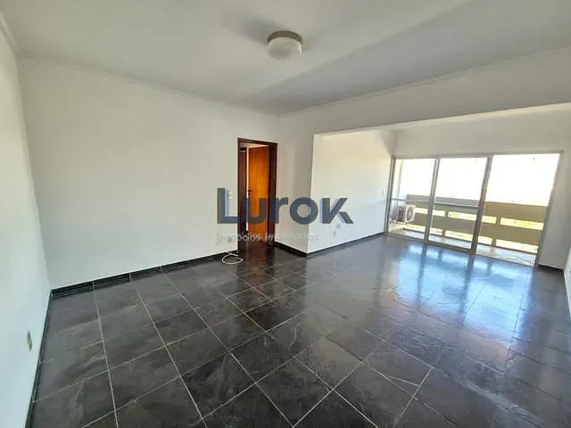 Apartamento com 188m² 3 quartos e 3 banheiros, à venda, no bairro Centro em Valinhos
