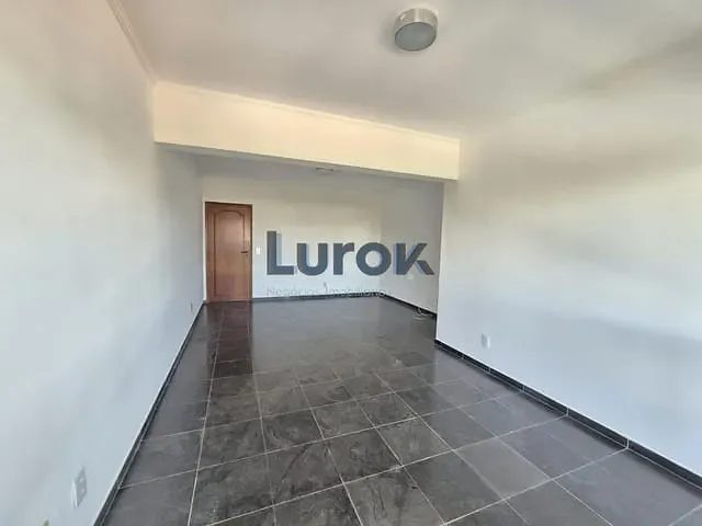 Apartamento com 188m² 3 quartos e 3 banheiros, à venda, no bairro Centro em Valinhos