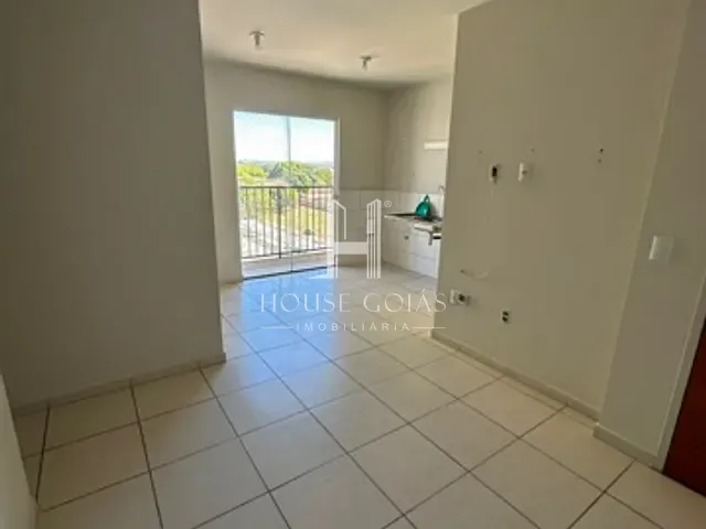 Apartamento 2 quartos e 1 banheiro, à venda, no bairro Parque Oeste Industrial em Goiânia