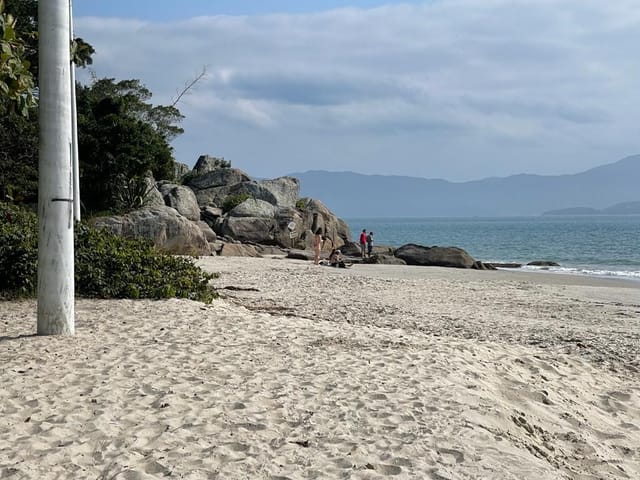 Apartamento 2 quartos e 2 banheiros, à venda, no bairro Canasvieiras em Florianópolis