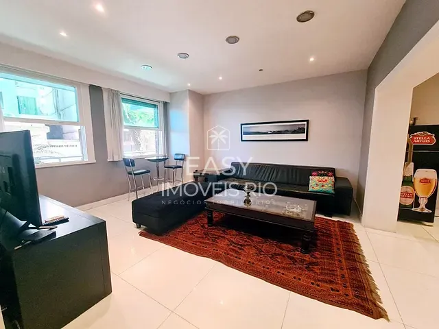 Apartamento com 165m² 4 quartos e 3 banheiros, à venda, no bairro Copacabana em Rio de Janeiro
