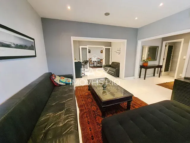 Apartamento com 165m² 4 quartos e 3 banheiros, à venda, no bairro Copacabana em Rio de Janeiro