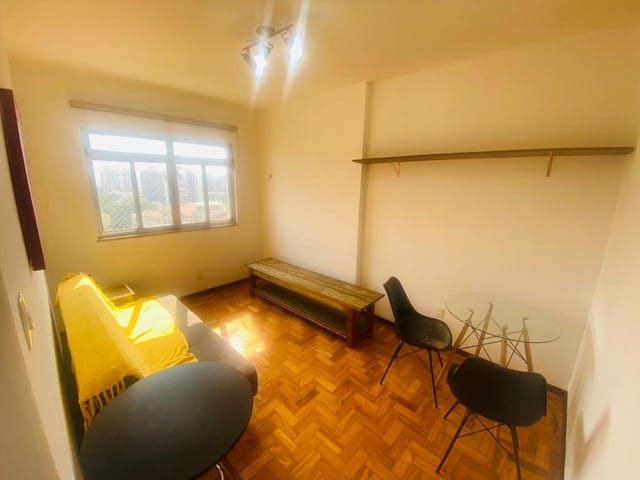 Foto do Apartamento - Apartamento na Vila Mariana, na Rua Pinto Ferraz, com 1 quarto, ao lado do metrô Vila Mariana e próximo as faculdades ESPM e Belas Artes. | MDG IMÓVEIS