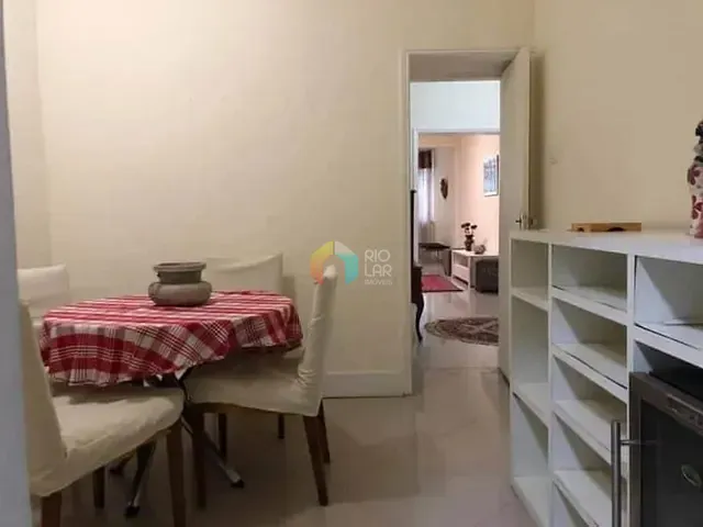 Apartamento com 90m² 3 quartos e 2 banheiros, à venda, no bairro Leme em Rio de Janeiro