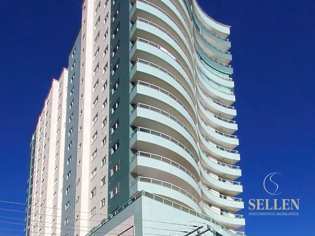 Apartamento com 203m² 3 quartos e 3 banheiros, à venda, no bairro Centro em Balneário Camboriú