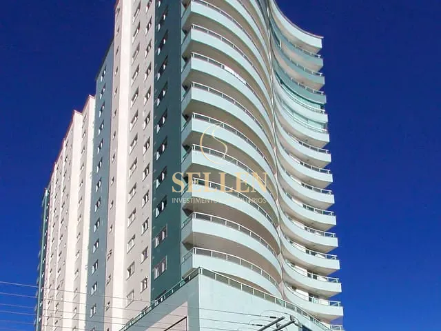 Apartamento com 203m² 3 quartos e 3 banheiros, à venda, no bairro Centro em Balneário Camboriú