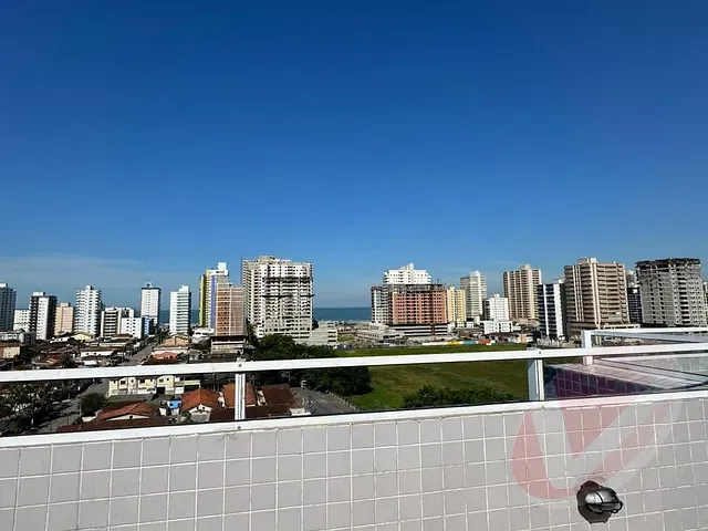 Apartamento 2 quartos e 1 banheiro, à venda, no bairro Guilhermina em Praia Grande