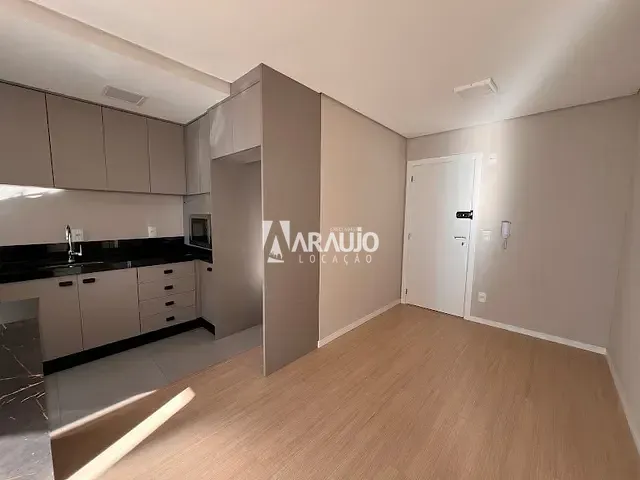 Apartamento 2 quartos e 1 banheiro, para alugar, no bairro Fiúza Lima em Itajaí