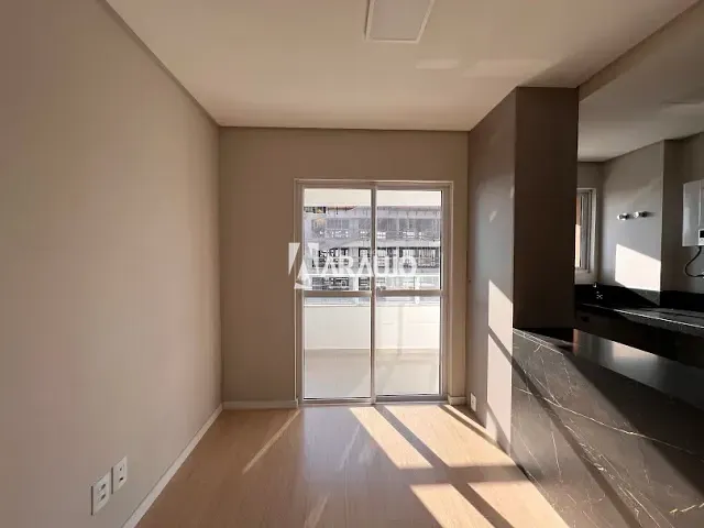Apartamento 2 quartos e 1 banheiro, para alugar, no bairro Fiúza Lima em Itajaí