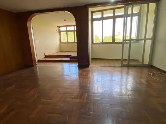 Apartamento 3 quartos e 2 banheiros, à venda, no bairro Asa Norte em Brasília