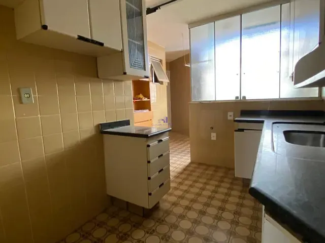 Apartamento 3 quartos e 2 banheiros, à venda, no bairro Asa Norte em Brasília