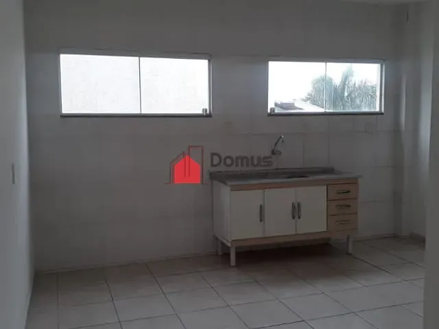 Apartamento para alugar, no bairro Santana em Pindamonhangaba