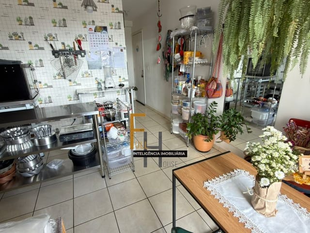 Apartamento 3 quartos e 2 banheiros, à venda, no bairro Residencial Flórida em Goiânia