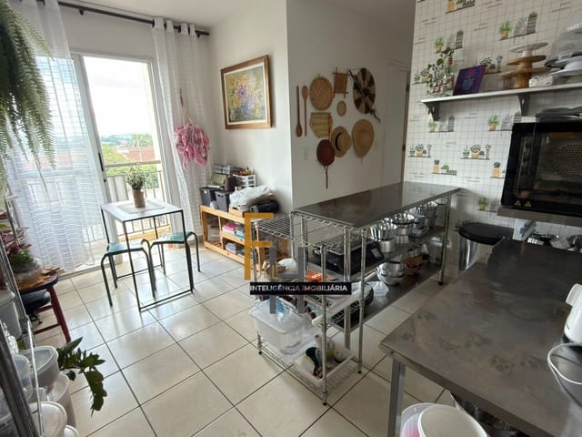 Apartamento 3 quartos e 2 banheiros, à venda, no bairro Residencial Flórida em Goiânia