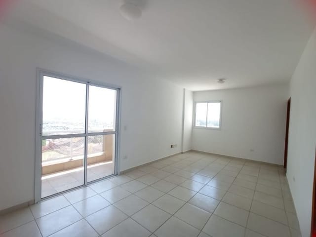Apartamento 3 quartos e 2 banheiros, para alugar, no bairro Campestre em Santo André