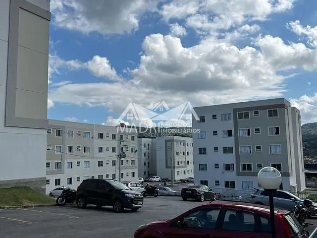 Apartamento 2 quartos e 1 banheiro, à venda, no bairro Bela Vista em Palhoça