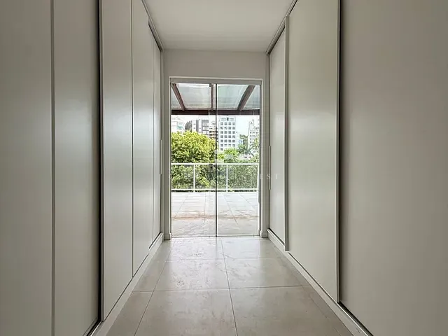 Apartamento 2 quartos e 2 banheiros, para alugar, no bairro Praia dos Amores em Balneário Camboriú