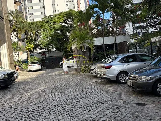 Apartamento com 226m² 4 quartos e 5 banheiros, à venda, no bairro Pituba em Salvador