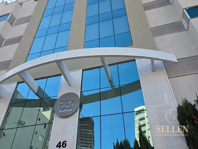 Apartamento com 139m² 3 quartos e 4 banheiros, à venda, no bairro Centro em Balneário Camboriú
