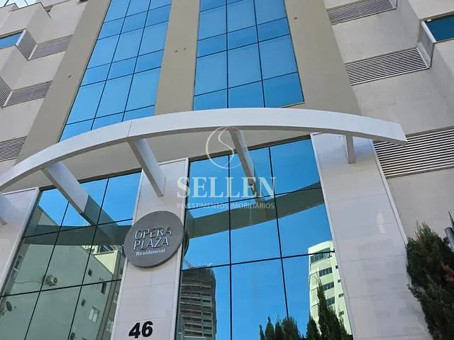 Apartamento com 139m² 3 quartos e 4 banheiros, à venda, no bairro Centro em Balneário Camboriú