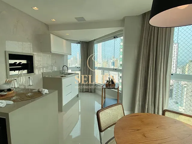 Apartamento com 139m² 3 quartos e 4 banheiros, à venda, no bairro Centro em Balneário Camboriú