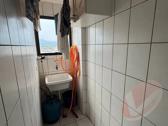 Apartamento com 80m² 1 quarto e 1 banheiro, à venda, no bairro Tupi em Praia Grande