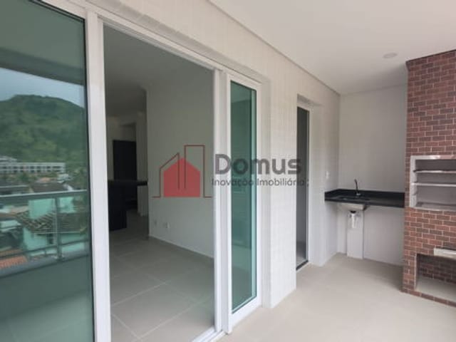 Apartamento à venda, no bairro Praia das Toninhas em Ubatuba