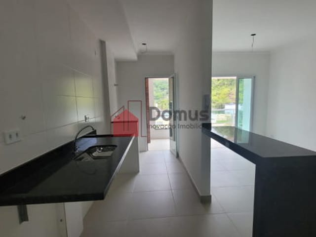 Apartamento à venda, no bairro Praia das Toninhas em Ubatuba