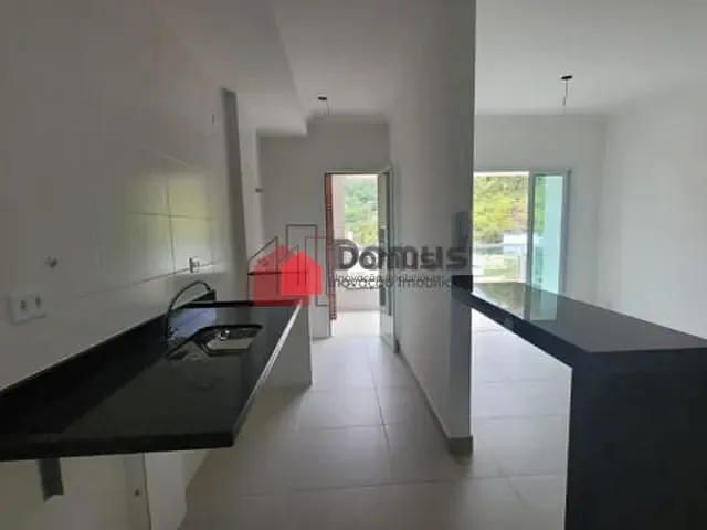 Apartamento à venda, no bairro Praia das Toninhas em Ubatuba