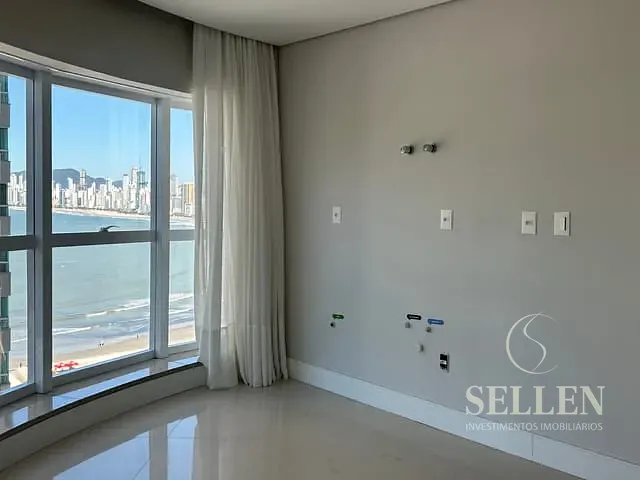 Apartamento 4 quartos e 4 banheiros, para alugar, no bairro Pioneiros em Balneário Camboriú