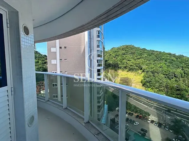 Apartamento 4 quartos e 4 banheiros, para alugar, no bairro Pioneiros em Balneário Camboriú