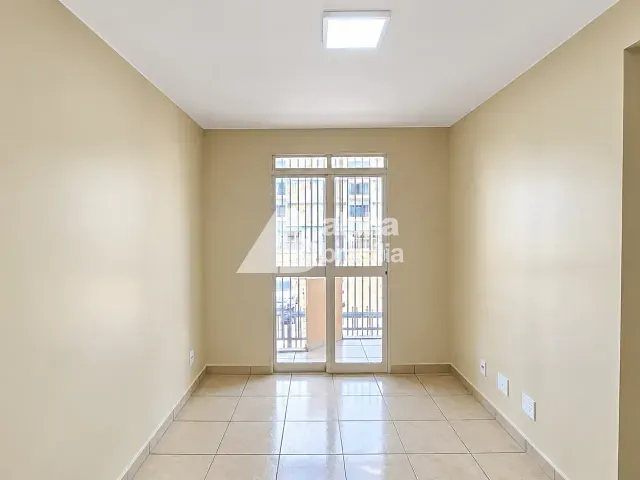 Apartamento com 51m² 2 quartos e 2 banheiros, para alugar, no bairro Guará I em Brasília