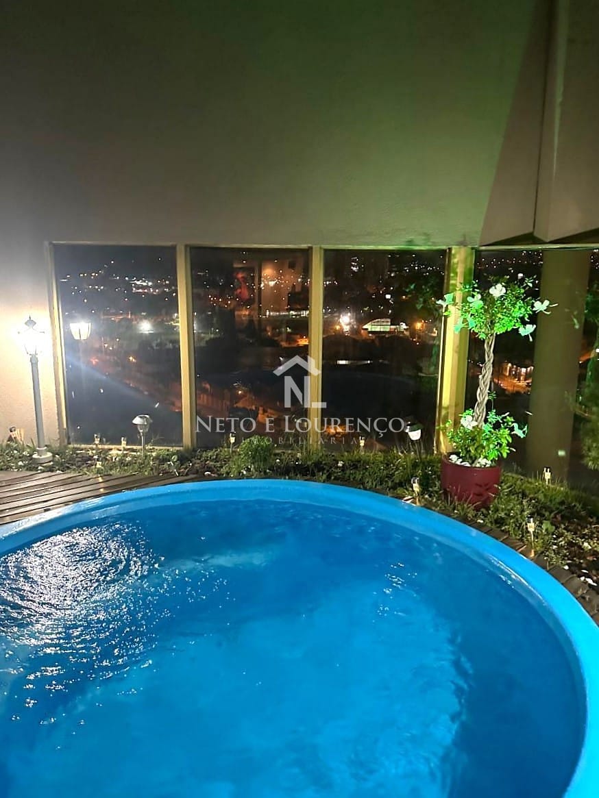 Apartamento à venda com 3 quartos, 153m² - Foto 2
