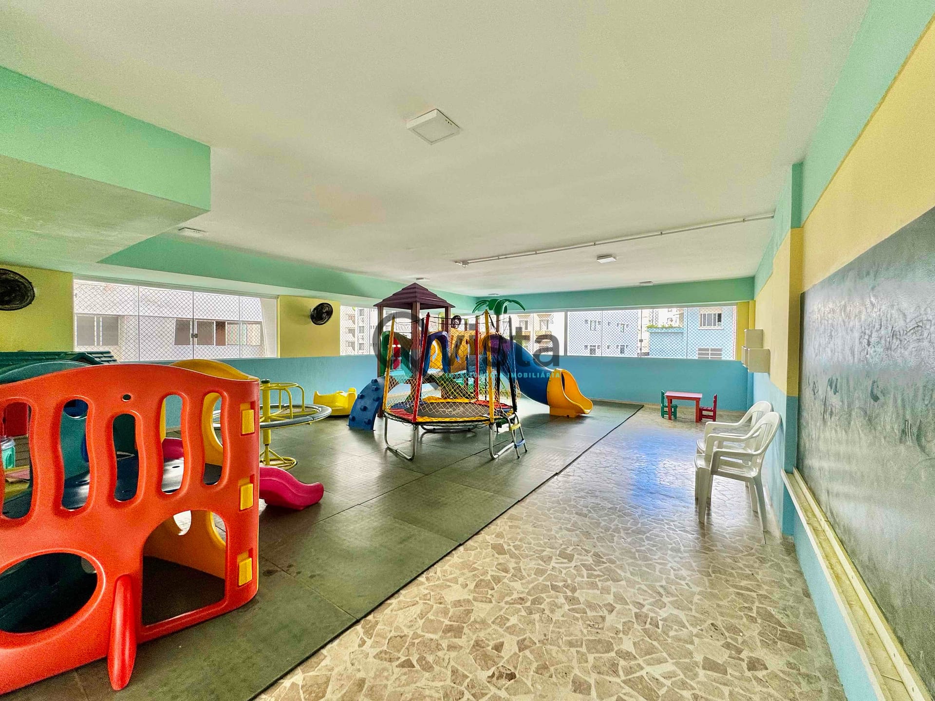 Apartamento à venda com 3 quartos, 105m² - Foto 27