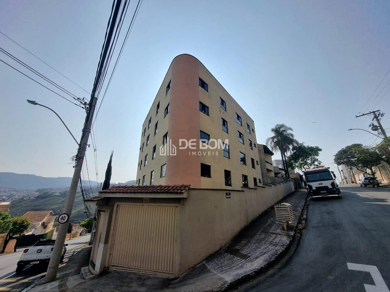 Apartamento para alugar com 2 quartos, 86m² - Foto 1