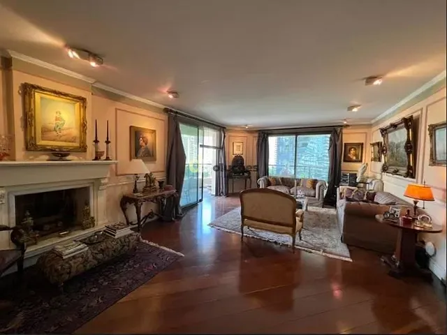 Apartamento com 220m² 4 quartos e 4 banheiros, à venda, no bairro Itaim Bibi em São Paulo