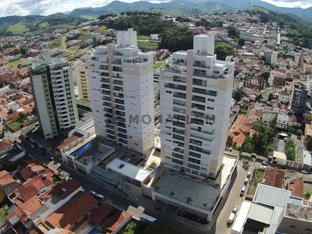 Apartamento com 316m² 3 quartos e 4 banheiros, à venda, no bairro Pinheirinho em Itajubá