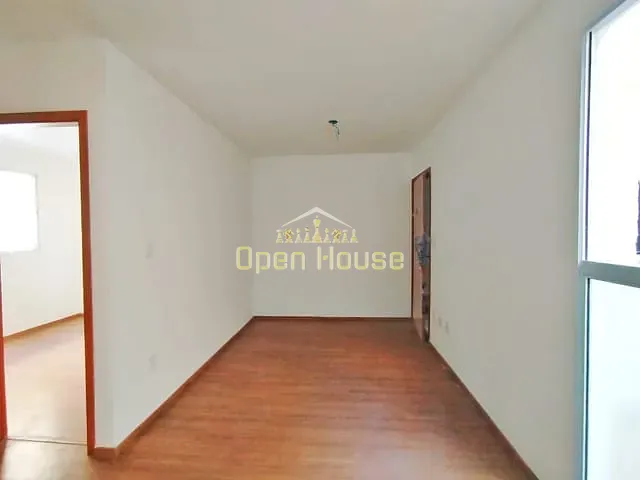 Apartamento 2 quartos e 1 banheiro, à venda, no bairro São Luiz em Volta Redonda