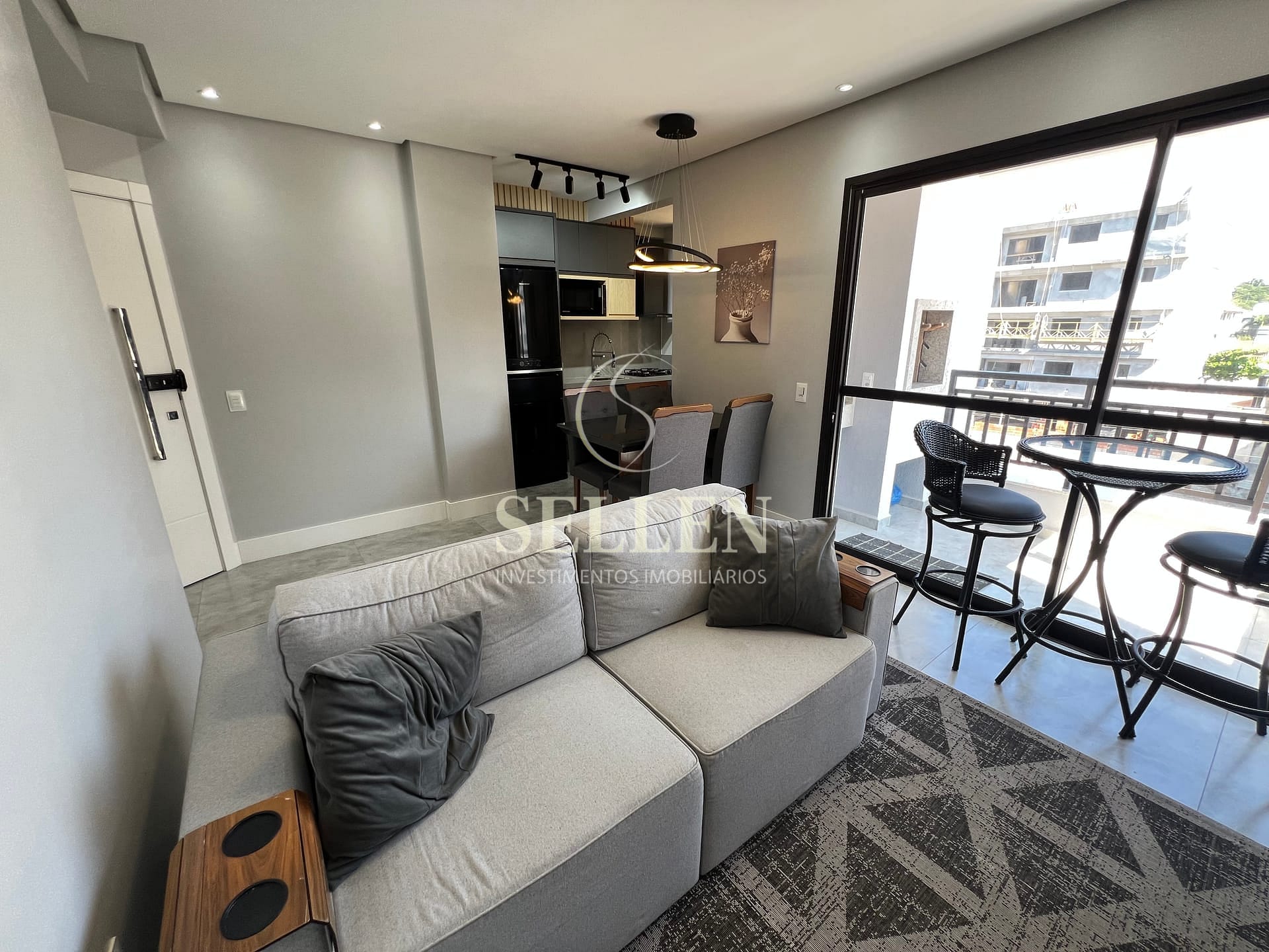 Apartamento à venda com 2 quartos, 64m² - Foto 6