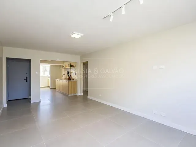 Apartamento com 69m² 3 quartos e 2 banheiros, à venda, no bairro Água Verde em Curitiba