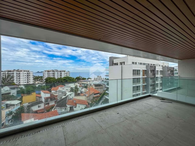 Apartamento com 285m² 4 quartos e 6 banheiros, à venda, no bairro Barra da Tijuca em Rio de Janeiro