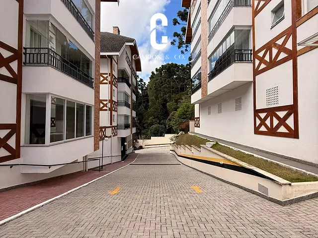 Apartamento com 88m² 3 quartos e 2 banheiros, à venda, no bairro Vila Capivari em Campos do Jordão
