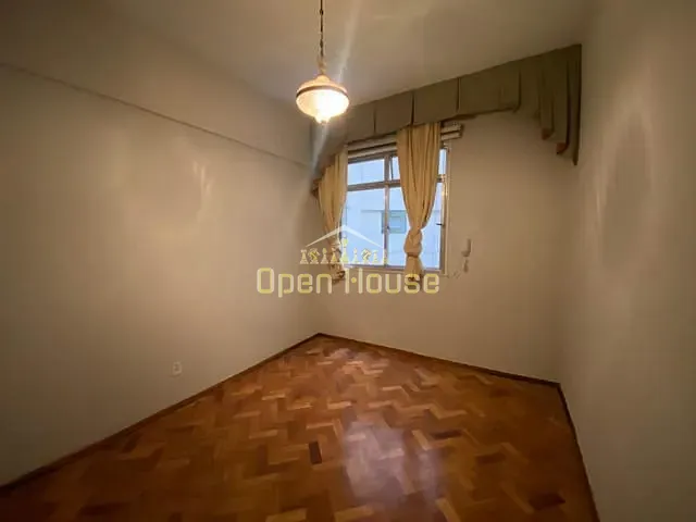 Apartamento 4 quartos e 2 banheiros, à venda, no bairro Ano Bom em Barra Mansa