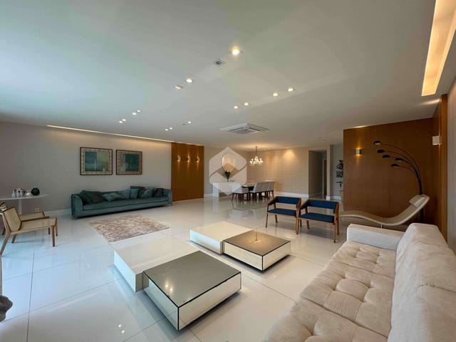 Apartamento com 392m² 4 quartos e 6 banheiros, à venda ou para alugar, no bairro Barra da Tijuca em Rio de Janeiro