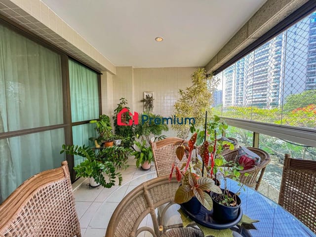 Apartamento 4 quartos e 3 banheiros, à venda, no bairro Barra da Tijuca em Rio de Janeiro