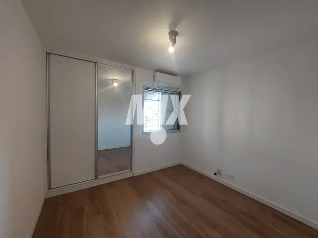 Apartamento 1 quarto e 1 banheiro, para alugar, no bairro Vila Uberabinha em São Paulo