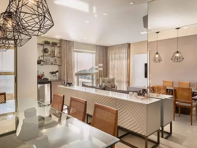 Apartamento 3 quartos e 5 banheiros, à venda, no bairro Centro em Balneário Camboriú