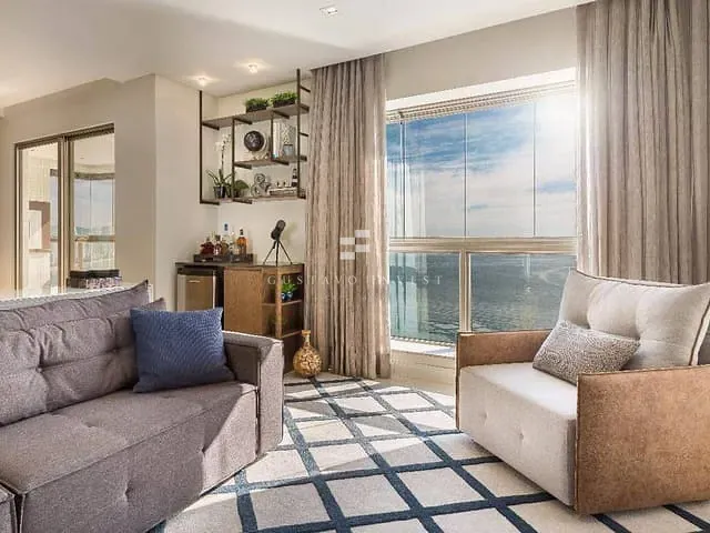 Apartamento 3 quartos e 5 banheiros, à venda, no bairro Centro em Balneário Camboriú