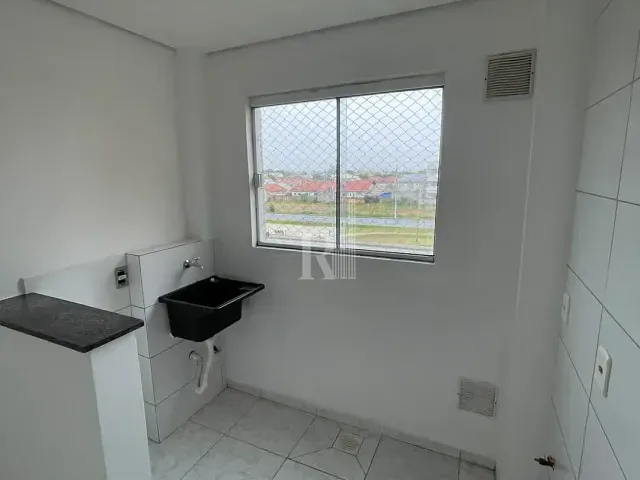 Apartamento 2 quartos e 2 banheiros, para alugar, no bairro XV de Novembro em Tijucas